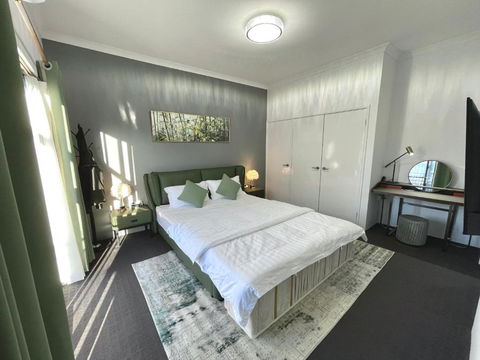 Equitice Spring Moonlight Villa - Holiday Adelaide 4