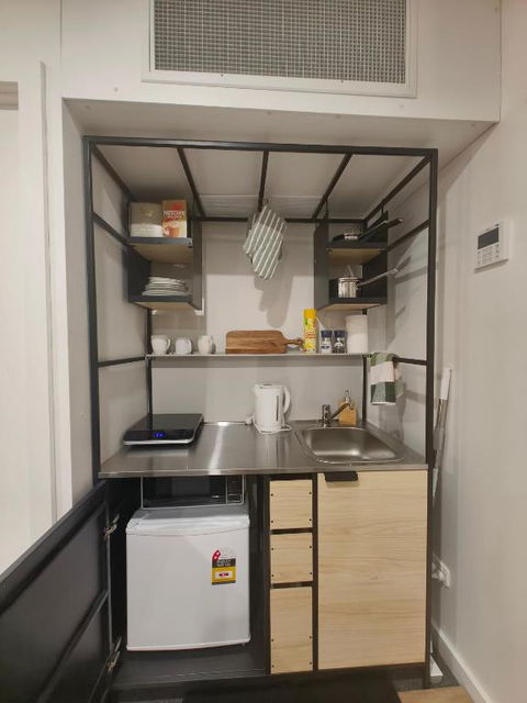 Entire Studio Apartment - Self Check-in - Holiday Adelaide 3