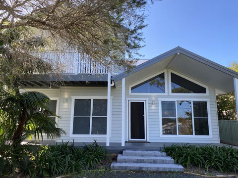 FAIR11W - Fairlight House - Holiday Adelaide 0