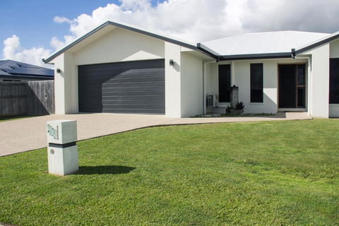 Family Friendly Holiday Home - Holiday Adelaide 3