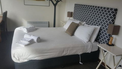 Fish Creek Hotel - Holiday Adelaide 4