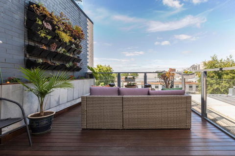 FUN&KY Parking 2 Patios WFH WiFi City Views - Holiday Adelaide 1