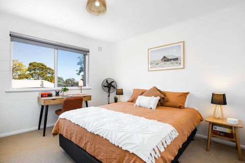 Gateway Retreat Near Flinders Uni & Hospital - Holiday Adelaide 0