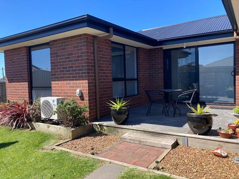 George Town Central BnB New Apartment - Holiday Adelaide 0