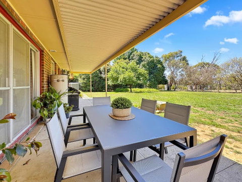 Glenalvie In The Hills - A Peaceful Semi-Rural Haven - Holiday Adelaide 1