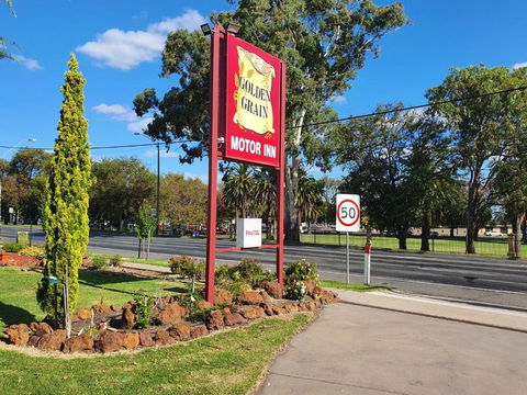 Golden Grain Motor Inn - Holiday Adelaide 1