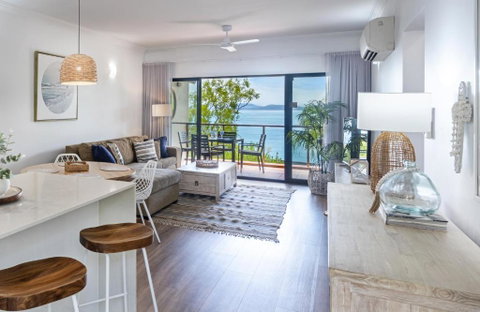 Haven On Hamilton Island -private Apartment With Views & Buggy Fully Renovated In 2023 - Holiday Adelaide 2