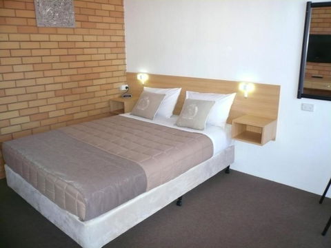 Grong Grong Motor Inn - Holiday Adelaide 0