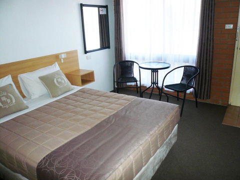 Grong Grong Motor Inn - Holiday Adelaide 4