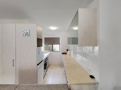 H2O Holiday Apartments Unit 12 - Holiday Adelaide 2