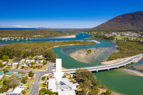 H2O Holiday Apartments Unit 6 - Holiday Adelaide 0