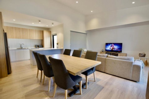 Hamilton By The Bay 3 Newly Built - Holiday Adelaide 0