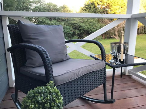 Hamptons In Rye Blue Cottage 3 Mins From Hot Springs! - Holiday Adelaide 2