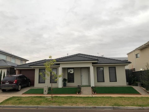 Happy House - Holiday Adelaide 0