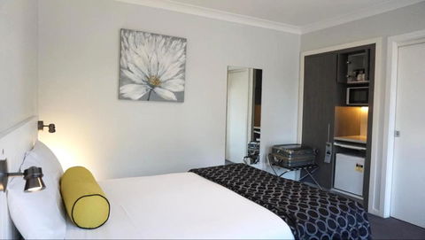 Harden Country Motel - Holiday Adelaide 3