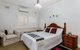 HOLDS - Beautiful Unit In Neutral Bay - Holdsworth St - thumb 3