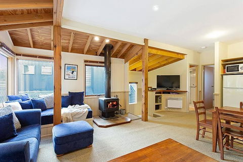 HAY SHED Chalet, Alpine-getaways - Holiday Adelaide 3
