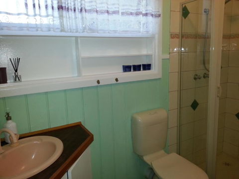 HEALESVILLE GETAWAY - Holiday Adelaide 1