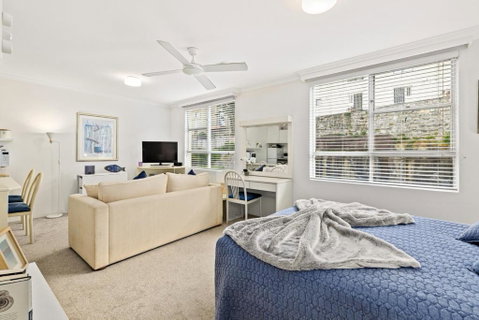 HENRY12 Self- Catering - Holiday Adelaide 2
