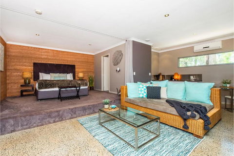 Hidden Valley Eco Spa Lodges & Day Spa - Holiday Adelaide 3