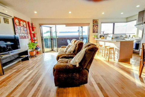 Hideaway By The Bay - Holiday Adelaide 2