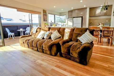 Hideaway By The Bay - Holiday Adelaide 1