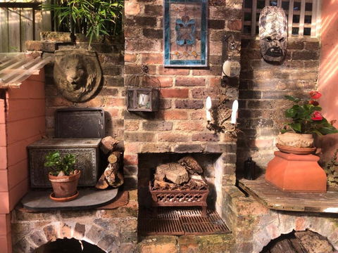 Historic Secluded Garden Cottage - Holiday Adelaide 0