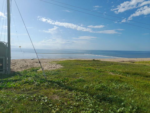 Home At The Beach In Ingham - Holiday Adelaide 2