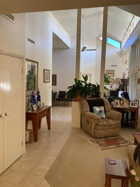 HOME STAY Queen Room With Shared Bathroom - Holiday Adelaide 3