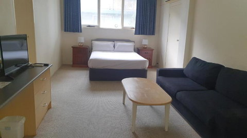 Hotel Cavalier - Holiday Adelaide 3