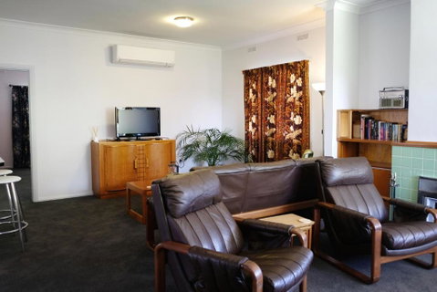 Hoopers Cottage - Holiday Adelaide 2