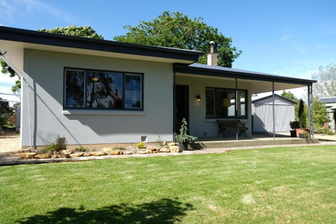 Hoopers Cottage - Holiday Adelaide 1