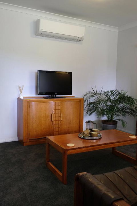 Hoopers Cottage - Holiday Adelaide 3