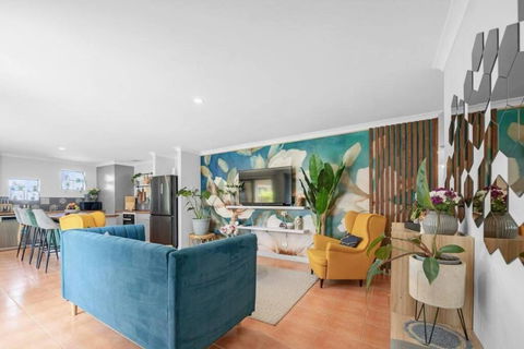 House In Ellenbrook - Holiday Adelaide 0
