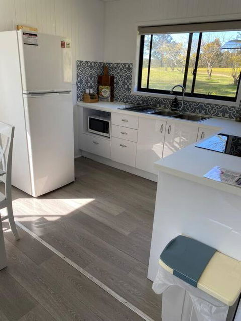 Hunter Hideaway Cottages - Holiday Adelaide 2