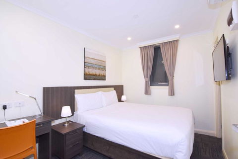 Ibis Styles Kingsgate Hotel - Holiday Adelaide 2