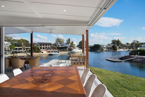 INCREDIBLE VALUE - Perfect For Large Families - Holiday Adelaide 3