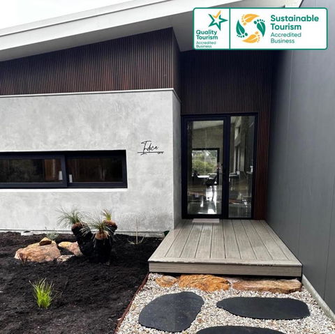 INDICA HEMP HOUSE - Multi Award Winning-Luxury-Eco Designed House-lake Views-hot Tub-Cinema - Holiday Adelaide 0