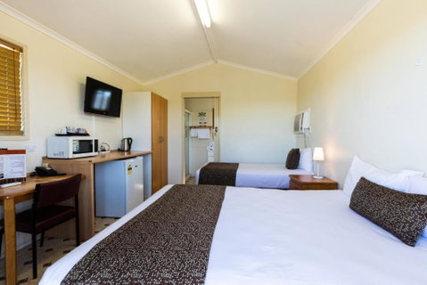 Hotel Settlers - Holiday Adelaide 2