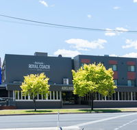 Adelaide Royal Coach - Holiday Adelaide