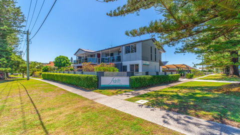 Adrift Apartments - Holiday Adelaide 0
