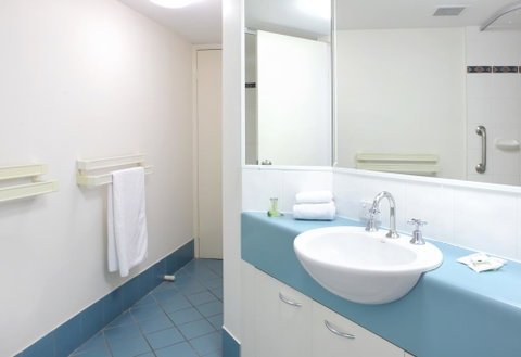 Aegean Mooloolaba - Holiday Adelaide 2