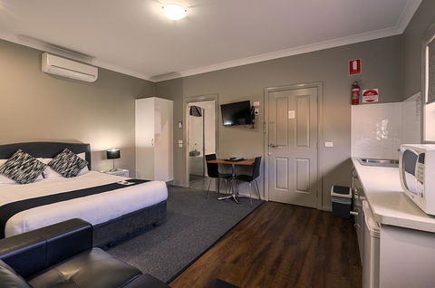 Akuna Motor Inn And Apartments - Holiday Adelaide 2