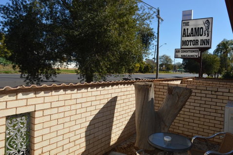 Alamo Motor Inn - Holiday Adelaide 1