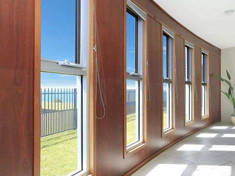 Albatross - Whale Watch From The House - Holiday Adelaide 3