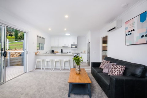 Albury Yalandra Apartment 4 - Holiday Adelaide 0