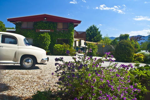 Alpenhorn Holiday Units - Holiday Adelaide 0