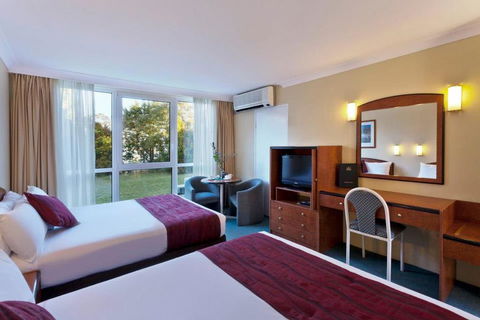 Alpine Motor Inn - Holiday Adelaide 2