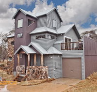 Alyeska - Holiday Adelaide