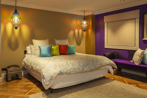 Amazing Grace - Holiday Adelaide 0